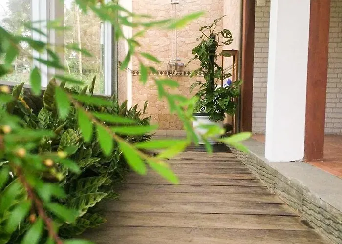 Shri Wedari Private Pool With Ricefield View Villa