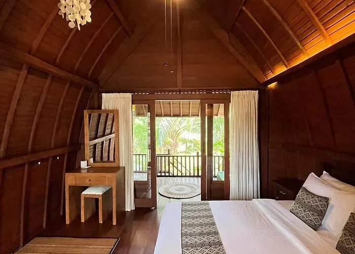 Shri Wedari Private Pool With Ricefield View Villa Tampaksiring
